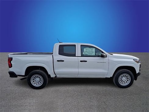 New 2026 Chevrolet Colorado W/T image 3