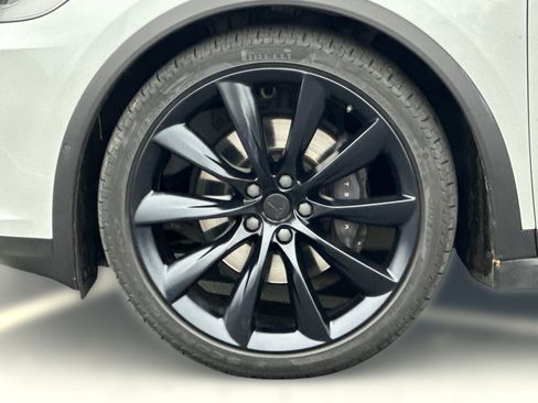 Used 2018 Tesla Model X 100D image 10