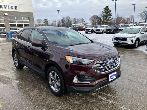 Used 2022 Ford Edge SEL w/ Convenience Package image 4