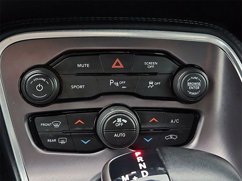 Used 2022 Dodge Challenger R/T image 24