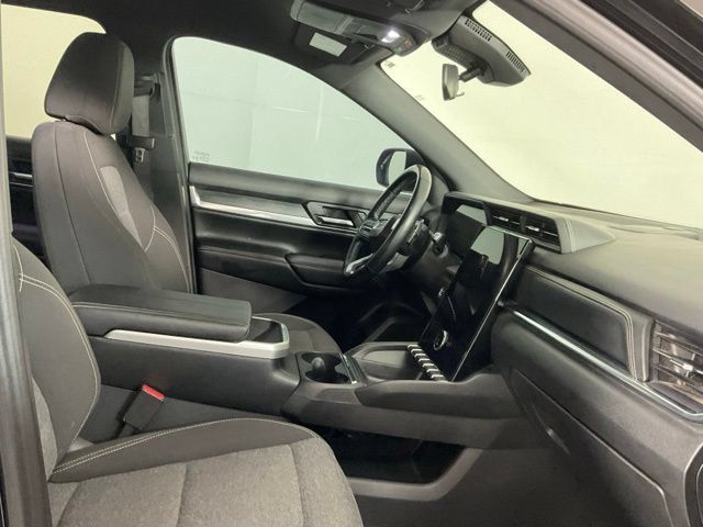 Used 2025 GMC Terrain Elevation FWD image 17