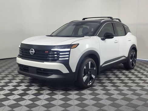 New 2025 Nissan Kicks SR w/ SR Premium Package AWD/4WD image 1