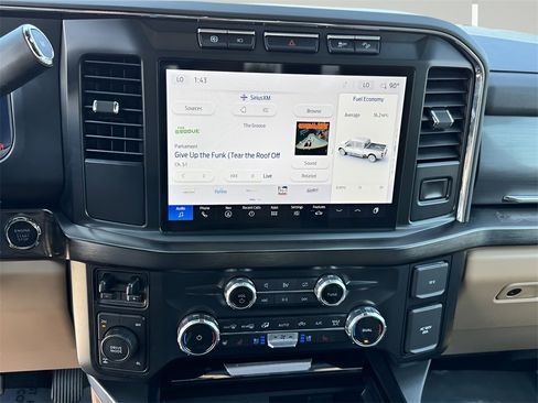 Used 2023 Ford F250 Lariat w/ Chrome Package image 7