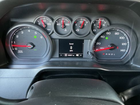 Used 2020 Chevrolet Silverado 2500 Custom w/ Custom Value Package image 8