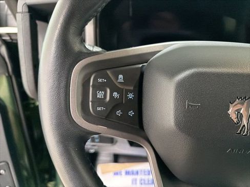 Used 2025 Ford Bronco Badlands AWD/4WD image 15