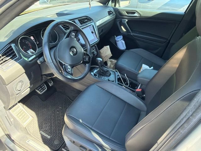 Used 2020 Volkswagen Tiguan SE R-Line w/ 3rd Row Seat Package AWD/4WD image 18