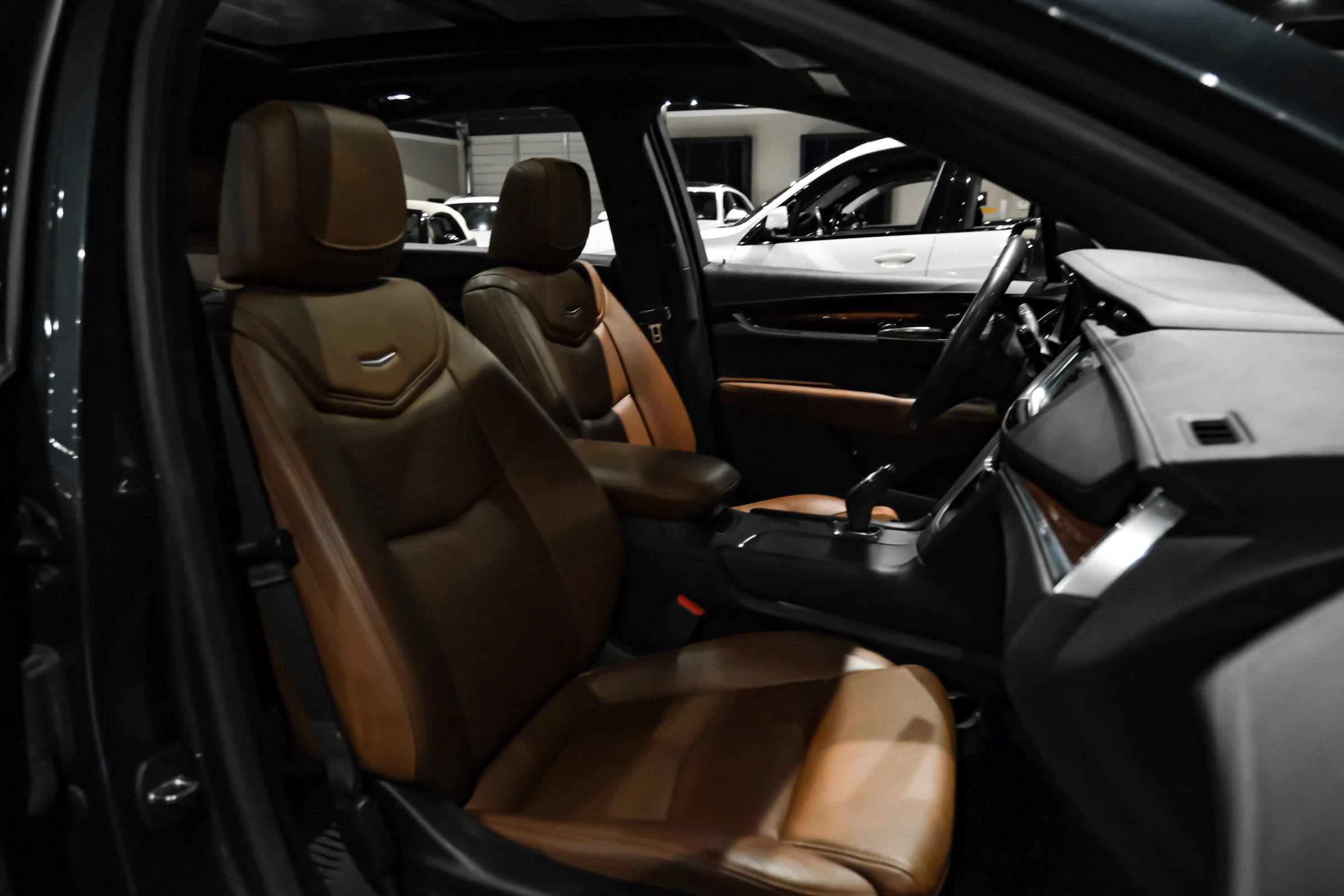 Used 2019 Cadillac XT5 Premium Luxury FWD image 36