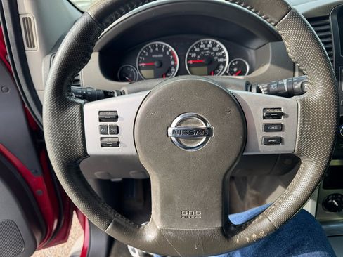 Used 2011 Nissan Pathfinder Silver image 26