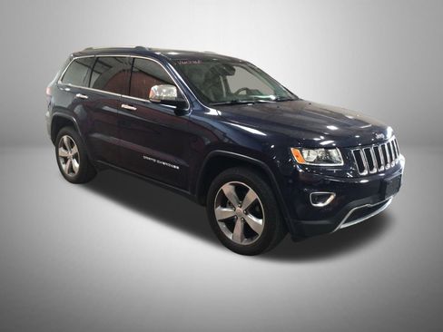 Used 2015 Jeep Grand Cherokee Limited w/ Trailer Tow Group IV AWD/4WD image 3