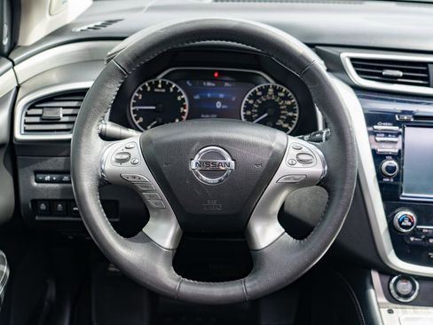 Used 2017 Nissan Murano Platinum image 17