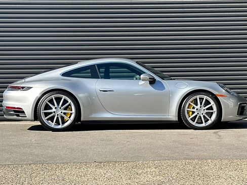 Used 2024 Porsche 911 Carrera S RWD image 9