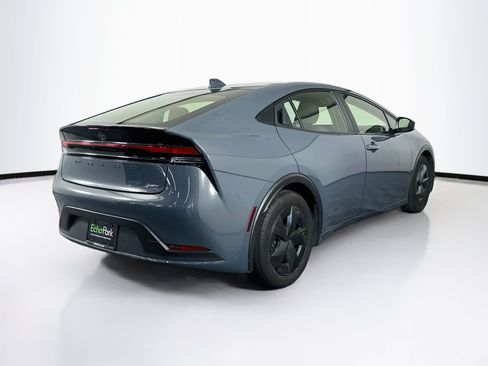 Used 2024 Toyota Prius LE FWD image 9