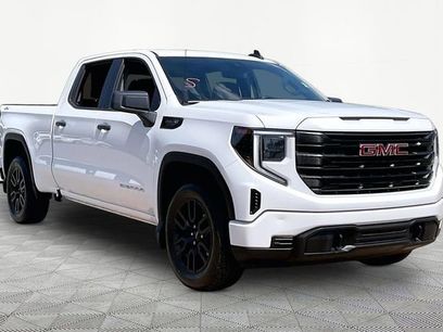 Used 2024 GMC Sierra 1500 Pro w/ Graphite Edition