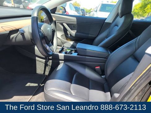 Used 2018 Tesla Model 3 Mid Range RWD image 8