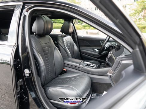 Used 2018 Mercedes-Benz S 560 Sedan image 17