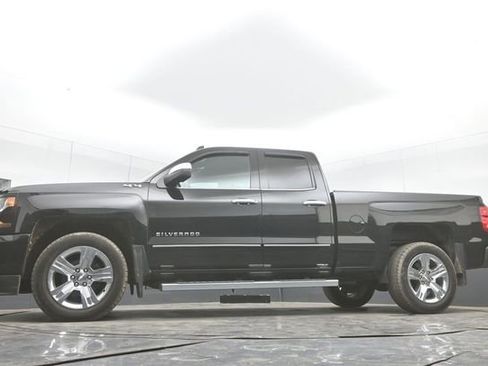 Used 2017 Chevrolet Silverado 1500 Custom w/ Custom Convenience Package AWD/4WD image 39
