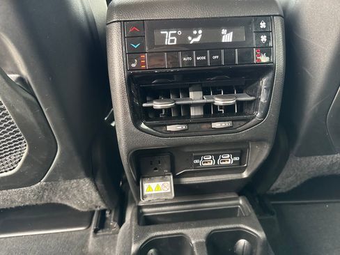 Certified 2022 Jeep Grand Cherokee L Limited image 35