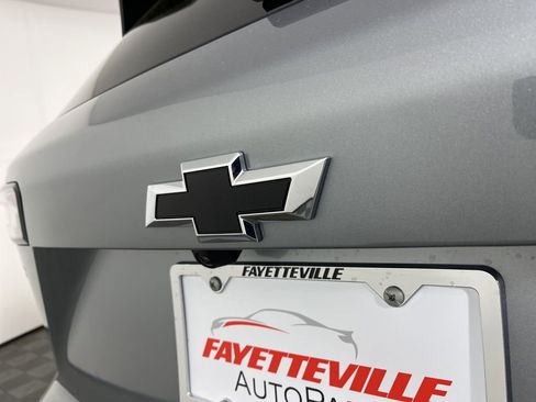New 2026 Chevrolet Equinox ACTIV w/ Convenience Package III FWD image 18