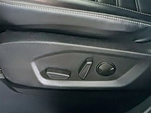 Used 2024 Ford Edge SEL image 22