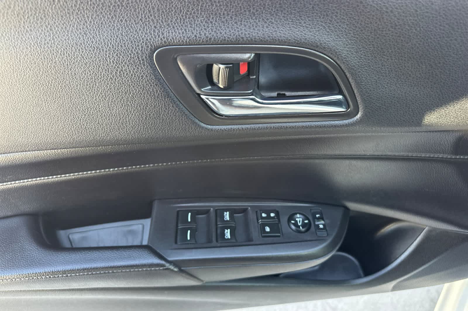 Used 2017 Acura ILX FWD image 12