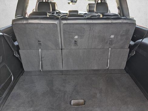 Used 2024 Jeep Wagoneer Series II w/ Flexible Seating Group RWD image 6