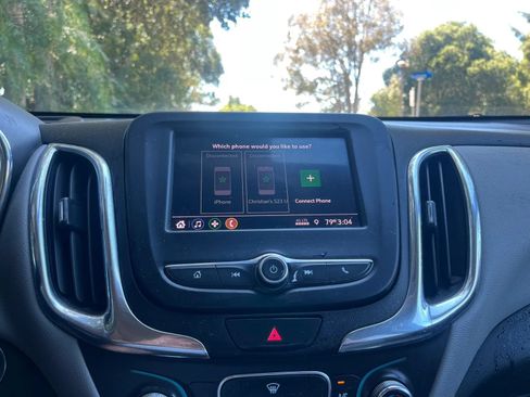 Used 2020 Chevrolet Equinox LS w/ LS Convenience Package AWD/4WD image 22