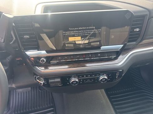 New 2026 GMC Sierra 1500 SLE w/ Preferred Package image 10