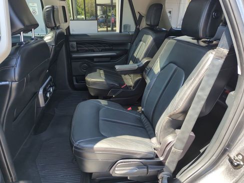 Used 2020 Ford Expedition Platinum image 29