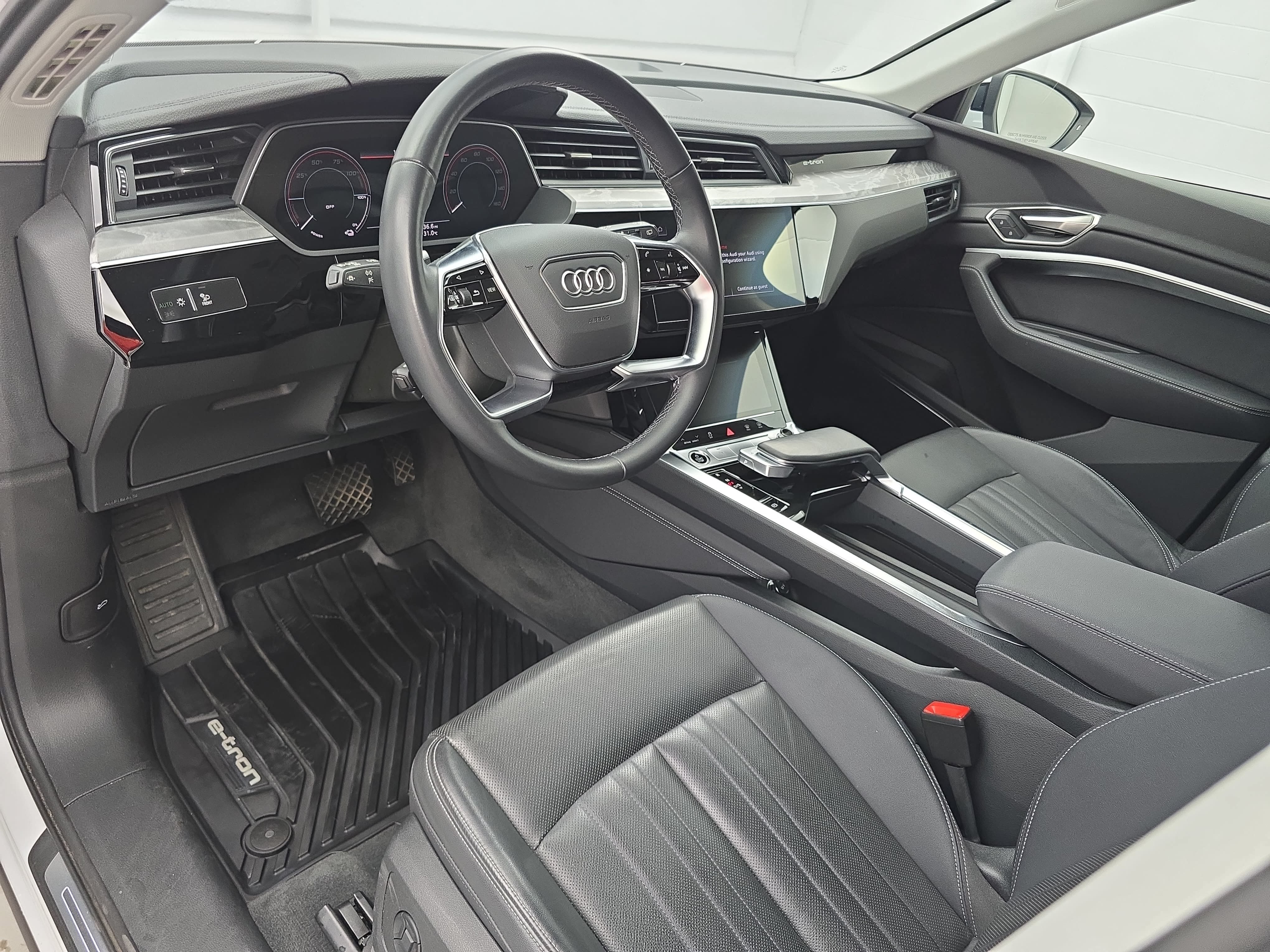 Used 2024 Audi Q8 e-tron Premium Plus AWD/4WD image 18