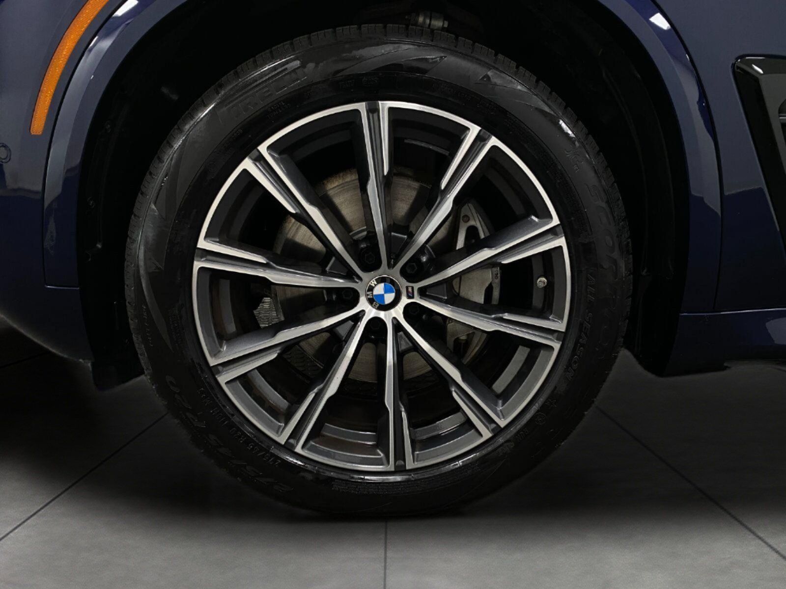 Used 2025 BMW X5 xDrive40i w/ Executive Package AWD/4WD image 17