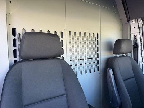 Used 2022 Mercedes-Benz Sprinter 2500 image 23