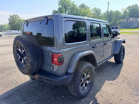 Used 2019 Jeep Wrangler Unlimited Rubicon w/ Dual Top Group AWD/4WD image 7