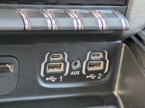 Used 2019 RAM 1500 Limited image 28