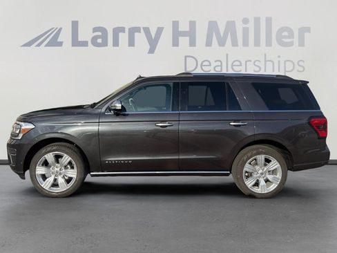 Certified 2024 Ford Expedition Platinum AWD/4WD image 2