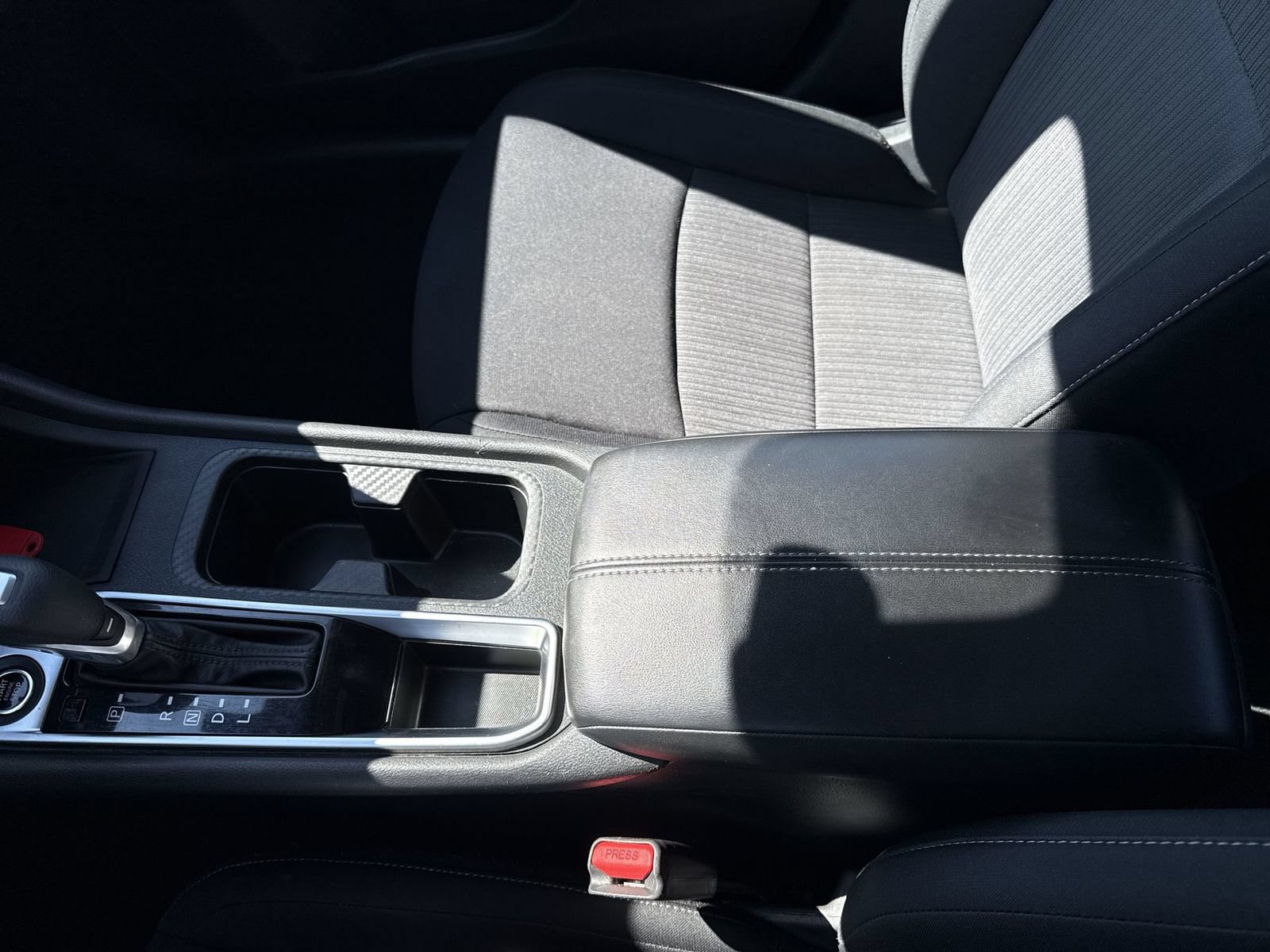 Used 2024 Nissan Sentra SV FWD image 21