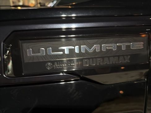 Used 2024 GMC Sierra 2500 Denali Ultimate image 9