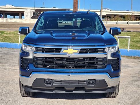 Used 2023 Chevrolet Silverado 1500 LT image 2