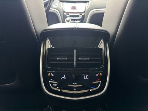 Used 2018 Cadillac XTS w/ Rear Seat Comfort Package image 39