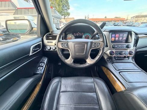 Used 2017 GMC Yukon Denali w/ Open Road Package image 31
