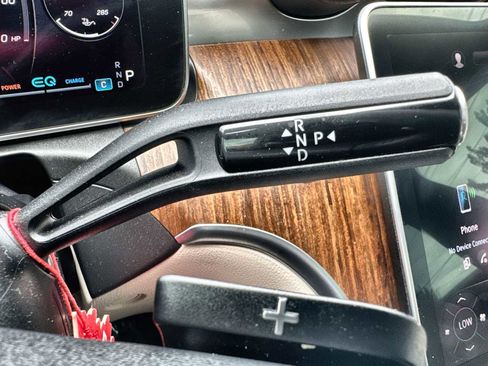 Used 2022 Mercedes-Benz C 300 Sedan image 23