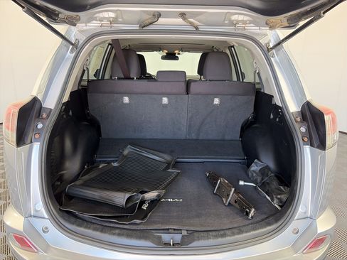 Used 2017 Toyota RAV4 XLE AWD/4WD image 15
