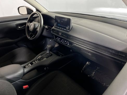 Used 2023 Honda HR-V LX image 26