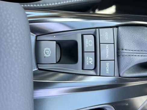 Used 2026 Toyota Camry SE w/ Convenience Package AWD/4WD image 32
