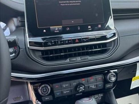 New 2026 Jeep Compass Limited image 35