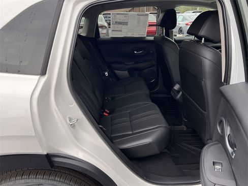 New 2026 Honda HR-V EX-L image 11