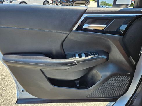 Used 2022 Mitsubishi Outlander SE FWD image 30