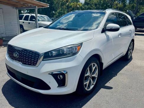 Used 2019 Kia Sorento SX image 18