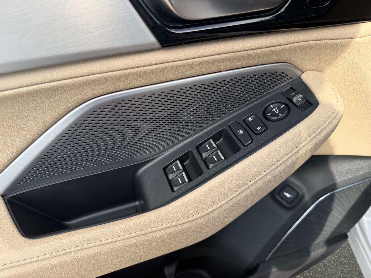 Used 2026 Acura MDX SH-AWD image 18