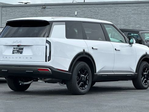 New 2027 Kia Telluride LX FWD image 4