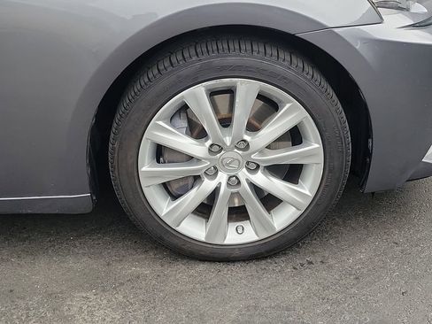 Used 2016 Lexus IS 200t image 5